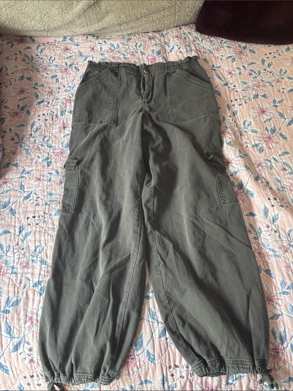 Women’s Casual Cargo Pants - Gray